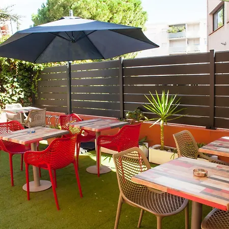 ホテル Kennedy 2*